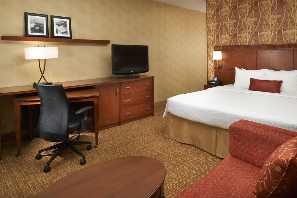 Courtyard By Marriott Chicago Naperville Εξωτερικό φωτογραφία